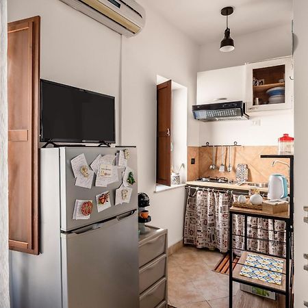 Sofia'S Apt Loft Incantevole Con Terrazza Privata Palermo Bagian luar foto