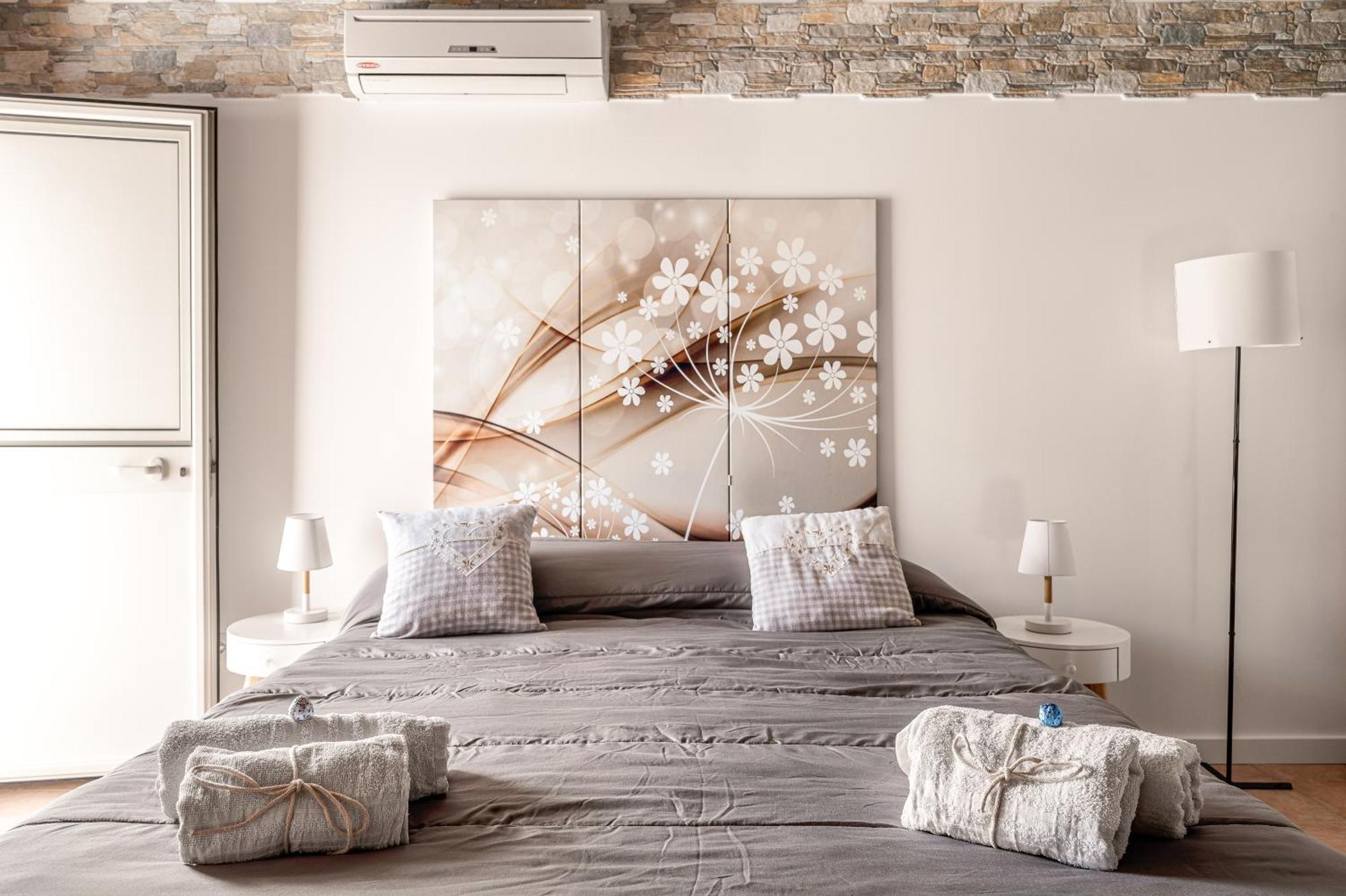 Sofia'S Apt Loft Incantevole Con Terrazza Privata Palermo Bagian luar foto